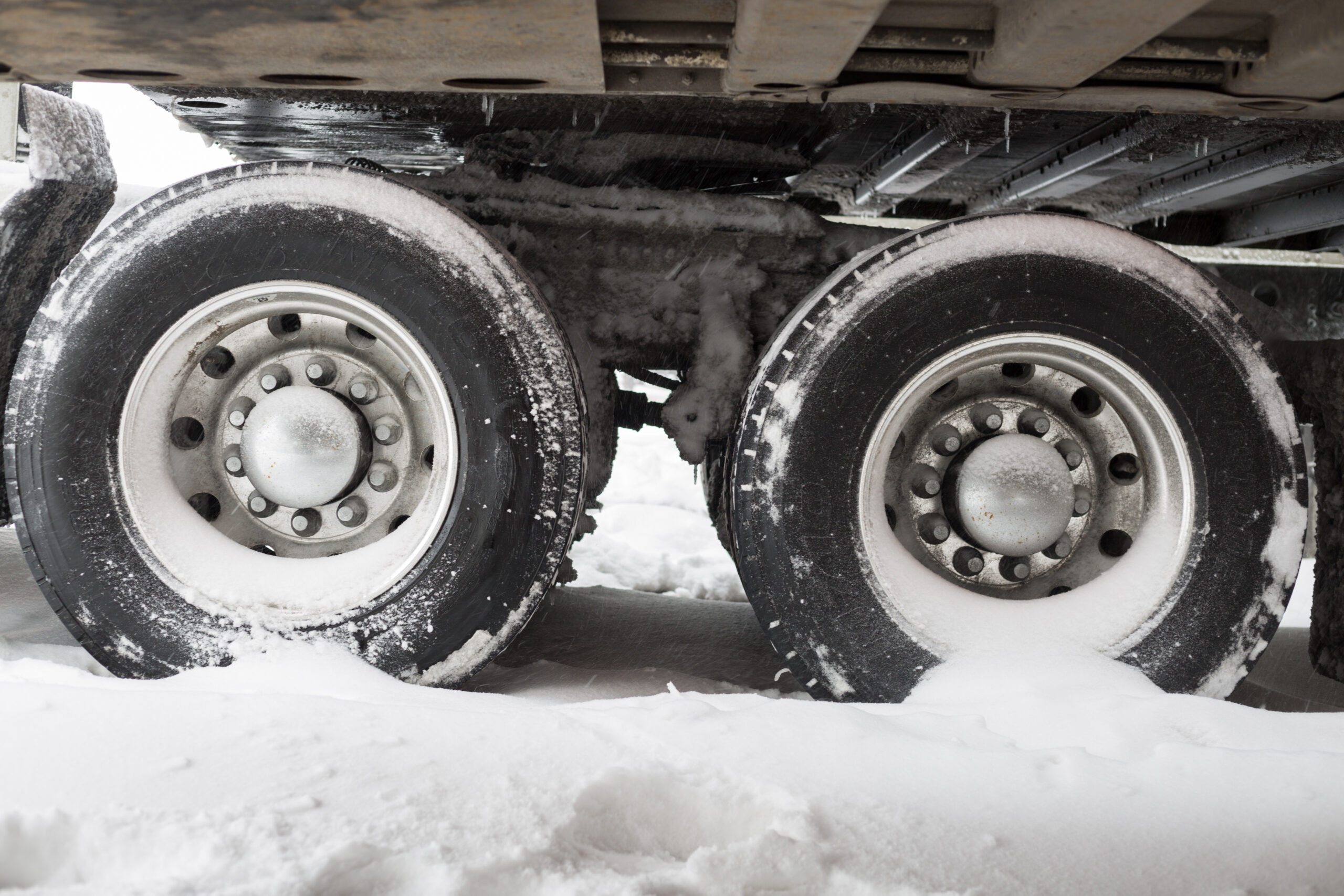 Tips for Choosing Winter Tires for Commercial Fleets